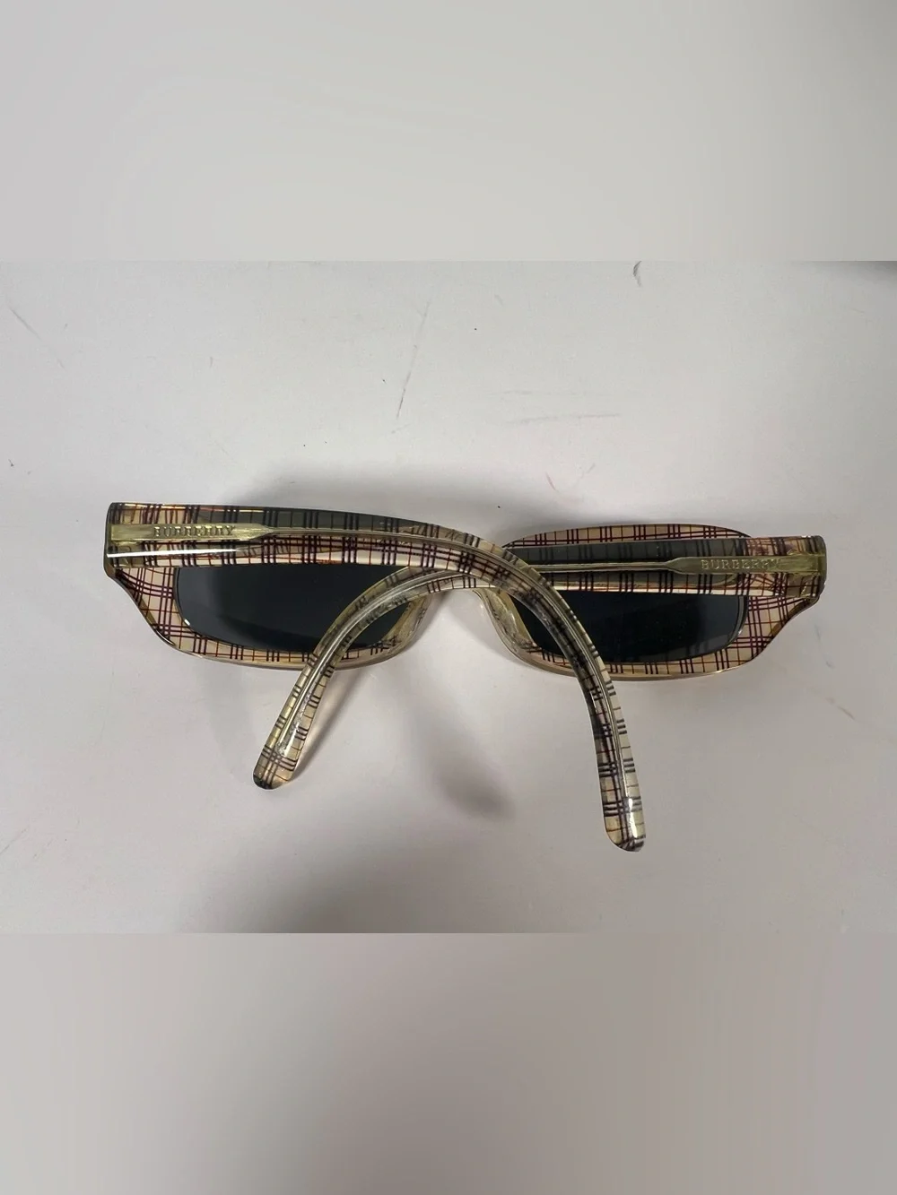 5100: Burberry Vintage Nova Check Rectangular Sunglasses with Box & Case